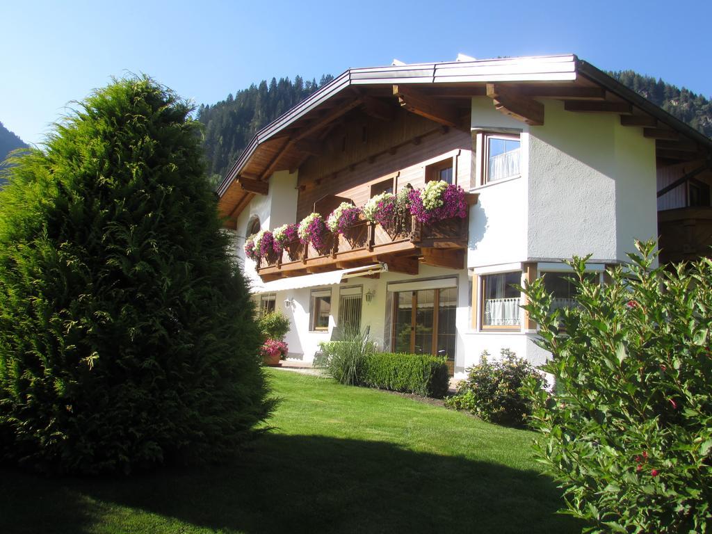 Haus Egger Apartment Neustift im Stubaital Luaran gambar